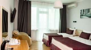 Гостиница Arriva Адлер Двухместный номер с 1 кроватью или 2 отдельными кроватями, вид на город-1