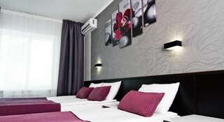 Гостиница Arriva Адлер Двухместный номер с 1 кроватью или 2 отдельными кроватями, боковой вид на море-2